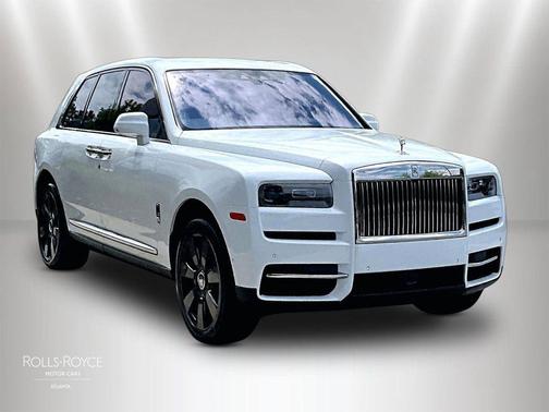 Arctic White 2021 Rolls-Royce Cullinan