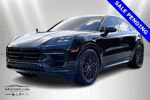 2025 Porsche Cayenne GTS