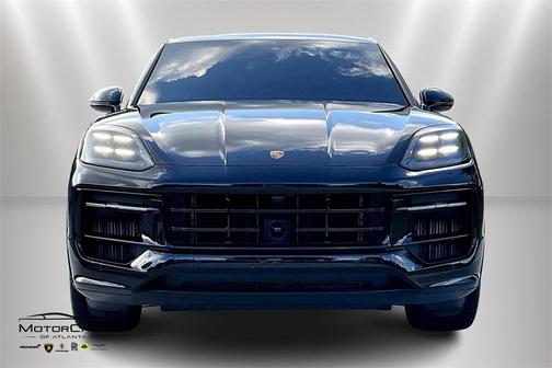 2025 Porsche Cayenne GTS