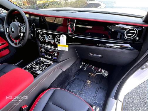 2025 Rolls-Royce Spectre 