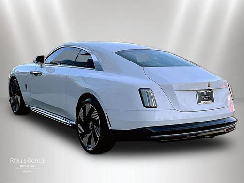 Arctic White 2025 Rolls-Royce Spectre