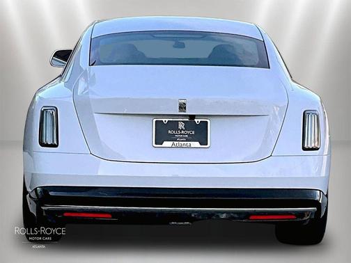 Arctic White 2025 Rolls-Royce Spectre