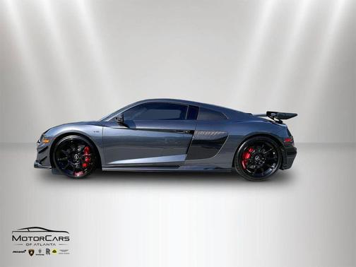 Daytona Gray Pearl Effect 2023 Audi R8 V10 GT RWD S tronic