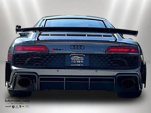 Daytona Gray Pearl Effect 2023 Audi R8 V10 GT RWD S tronic