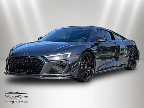 Daytona Gray Pearl Effect 2023 Audi R8 V10 GT RWD S tronic