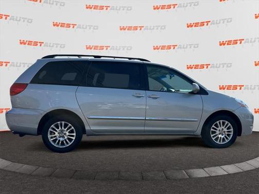 2010 Toyota Sienna XLE