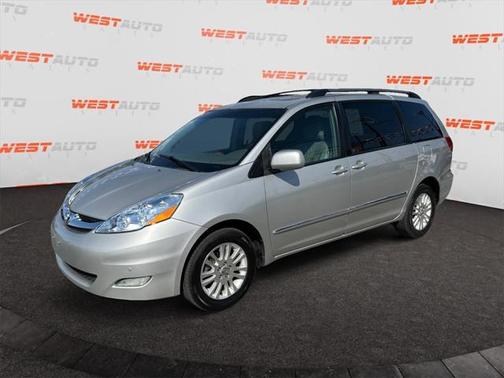 2010 Toyota Sienna XLE