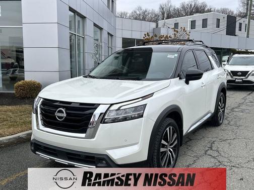 2 Tone White / Black Roof 2023 Nissan Pathfinder Platinum SUV