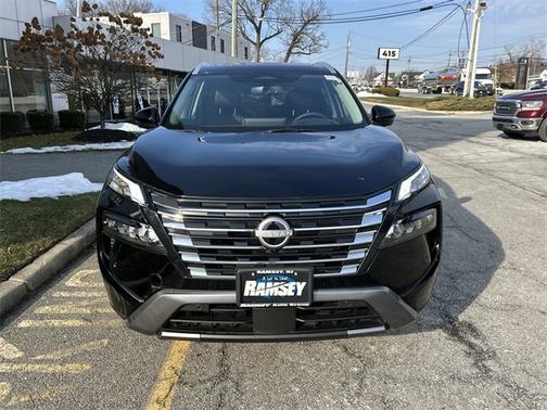 2025 Nissan Rogue SL