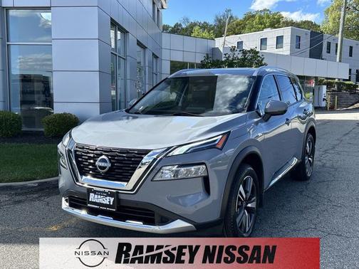 Boulder Gray Pearl 2023 Nissan Rogue Platinum