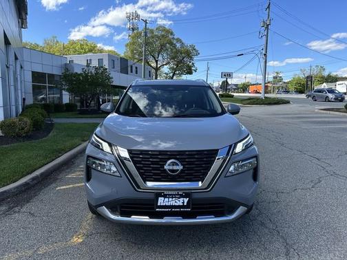 Boulder Gray Pearl 2023 Nissan Rogue Platinum