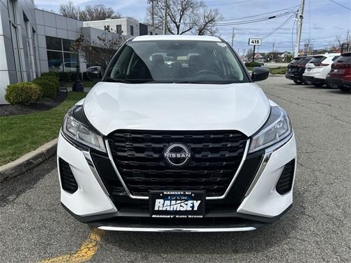 2024 Nissan Kicks S