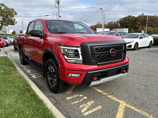 2024 Nissan Titan PRO-4X