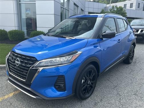 2024 Nissan Kicks SR