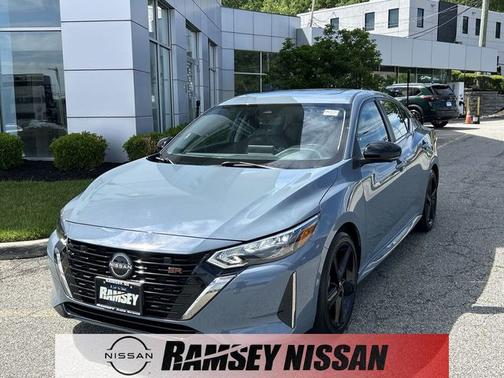 Atlantic Gray M 2024 Nissan Sentra SR