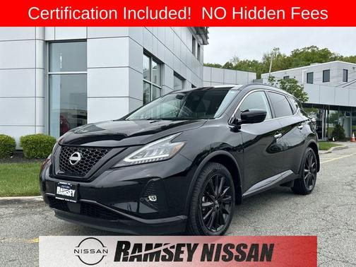 Black 2023 Nissan Murano SV