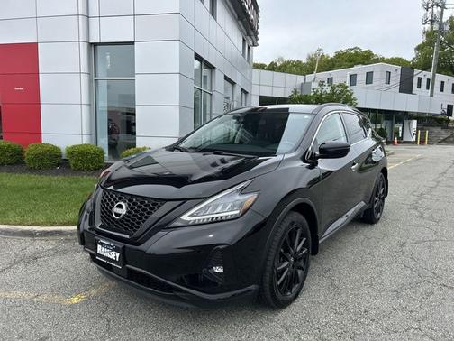 Black 2023 Nissan Murano SV