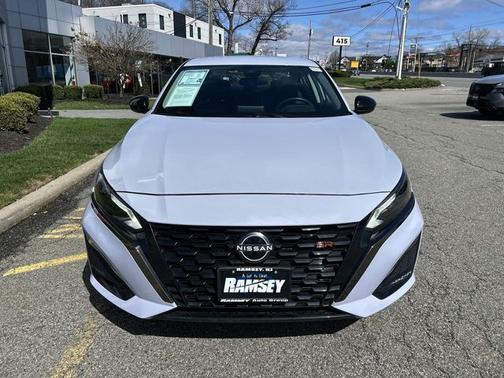 Gray Sky Pearl 2024 Nissan Altima 2.5 SR