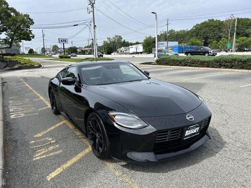 Black Diamond Pearl 2024 Nissan Z Performance