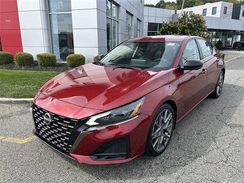 2024 Nissan Altima 2.0 SR