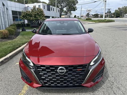 2024 Nissan Altima 2.0 SR