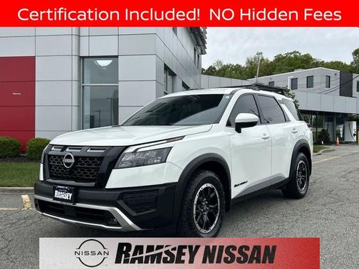 Glacier White 2023 Nissan Pathfinder Rock Creek