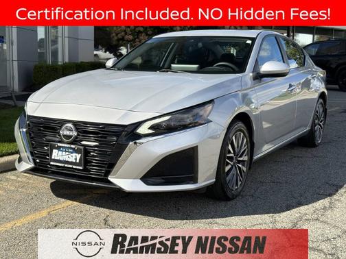 Brilliant Silver Metallic 2024 Nissan Altima 2.5 SV