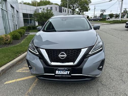 Boulder Gray Metallic 2024 Nissan Murano SL