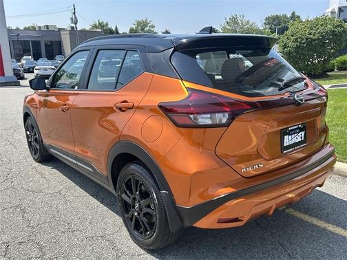 2024 Nissan Kicks SR