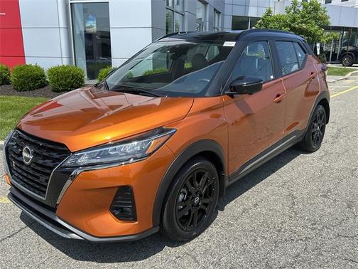 2024 Nissan Kicks SR