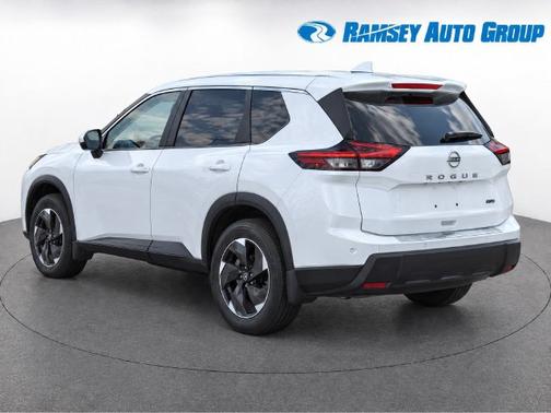 Everest White P 2026 Nissan Rogue SV