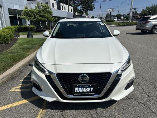 2021 Nissan Altima 2.5 SV