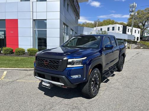 Deep Blue Pearl 2023 Nissan Frontier PRO-4X