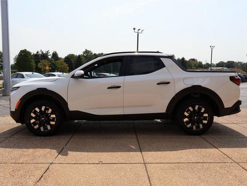 Atlas White 2026 Hyundai SANTA CRUZ SEL