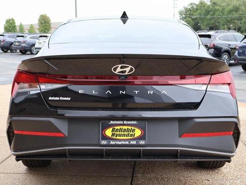 2025 Hyundai ELANTRA Sport