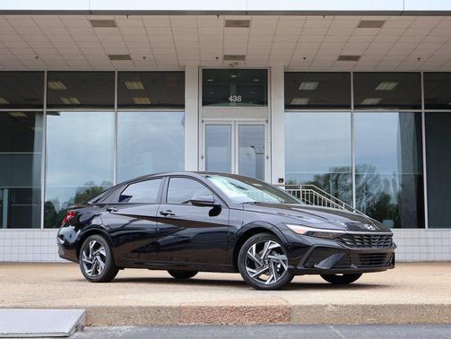 Abyss Black 2025 Hyundai ELANTRA Sport