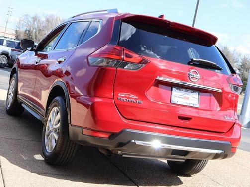 2017 Nissan Rogue SV