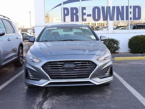2018 Hyundai SONATA Limited