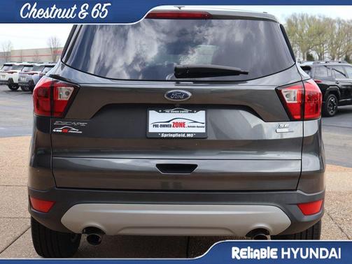 Magnetic 2019 Ford Escape SE