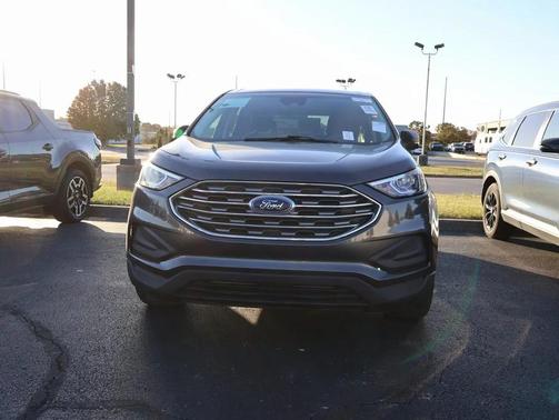 2020 Ford Edge SE