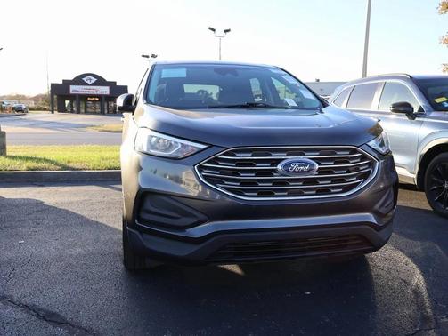 2020 Ford Edge SE