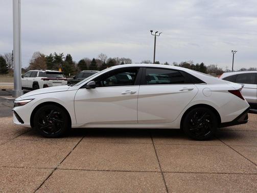 2026 Hyundai ELANTRA Sport