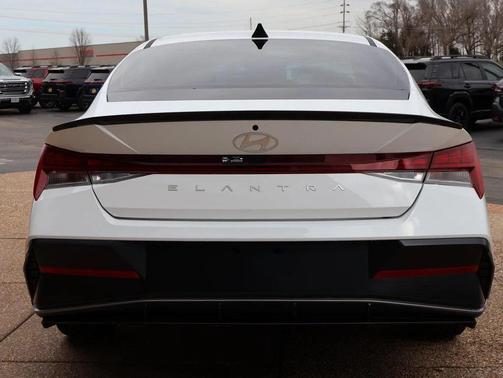 2026 Hyundai ELANTRA Sport