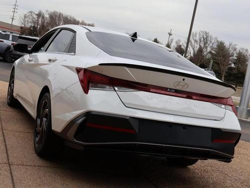 2026 Hyundai ELANTRA Sport