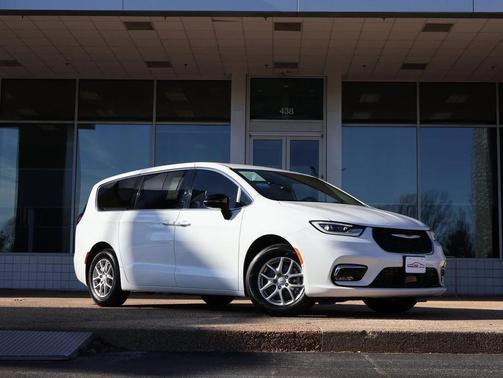 2026 Chrysler Pacifica L