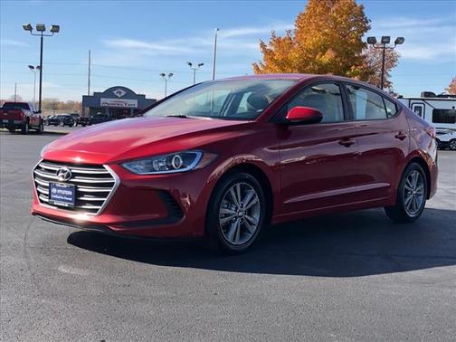 Photo 2 of 24 of 2018 Hyundai Elantra SEL