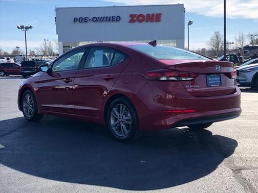 Photo 3 of 24 of 2018 Hyundai Elantra SEL