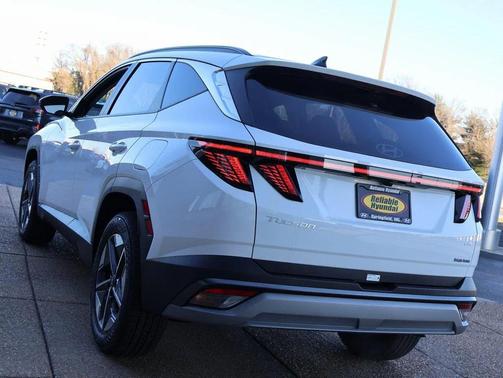 2026 Hyundai TUCSON SEL Premium