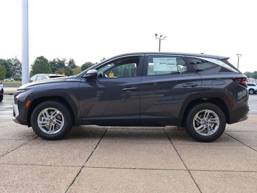 Ecotronic Gray 2026 Hyundai TUCSON SE