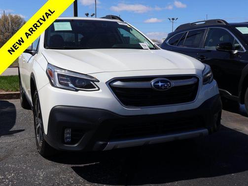 Crystal White Pearl 2021 Subaru Outback Limited